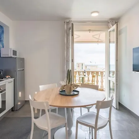 Sea View - 1 Bedroom San Vincenzo